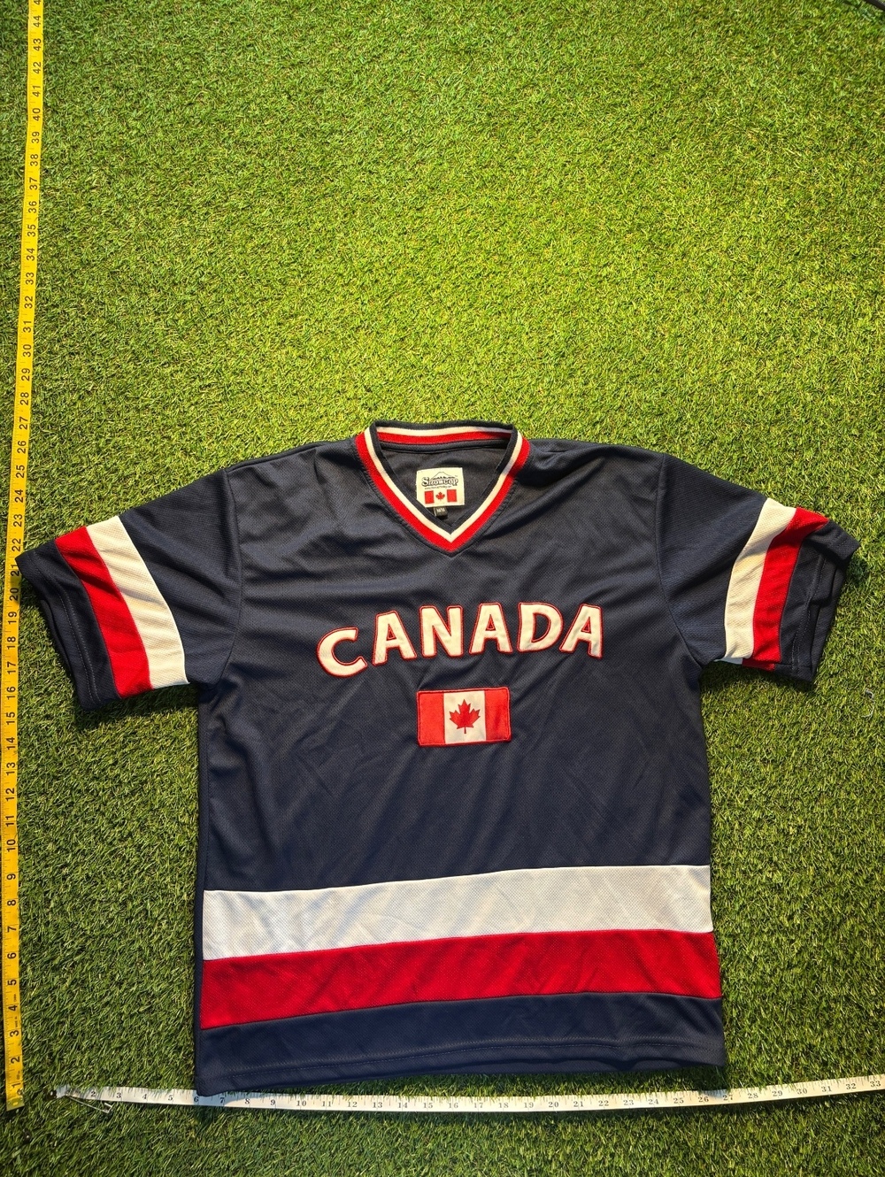 2000s team Canada hockey jersey
